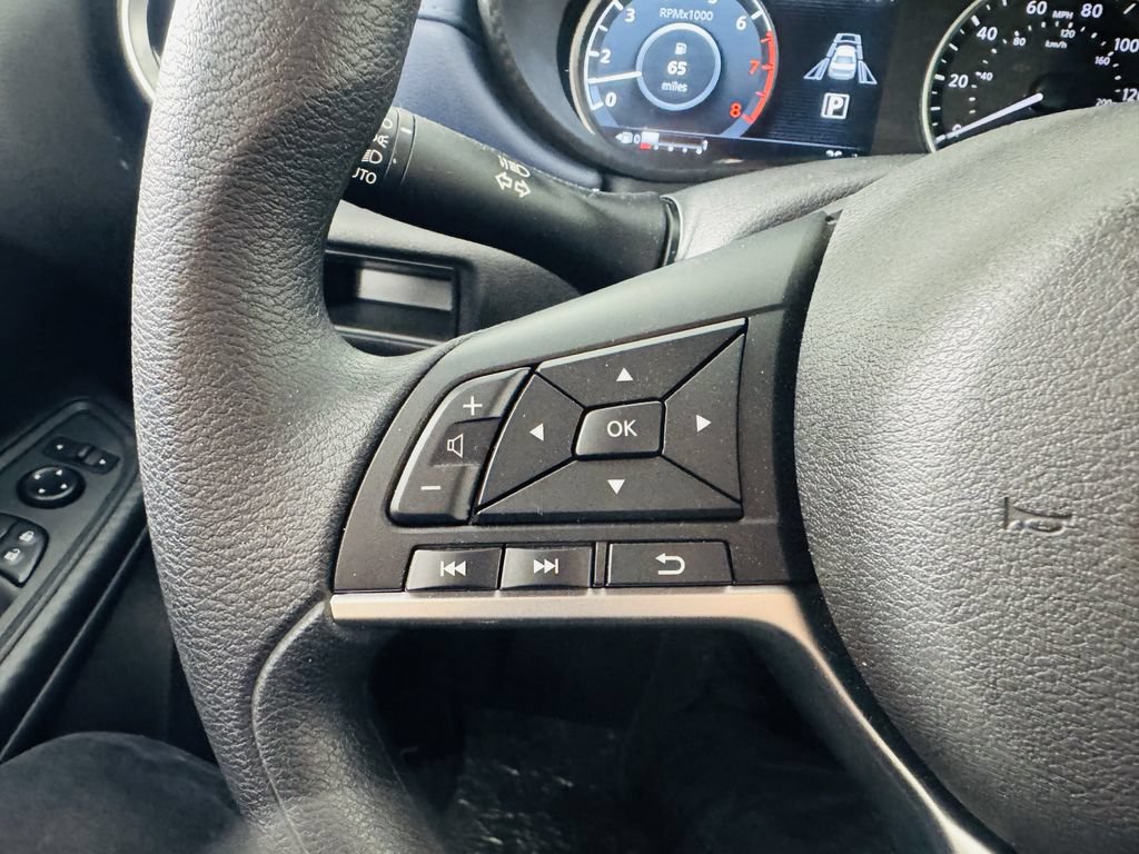 Used 2025 Nissan Versa SV w/ Trunk Package FWD image 10