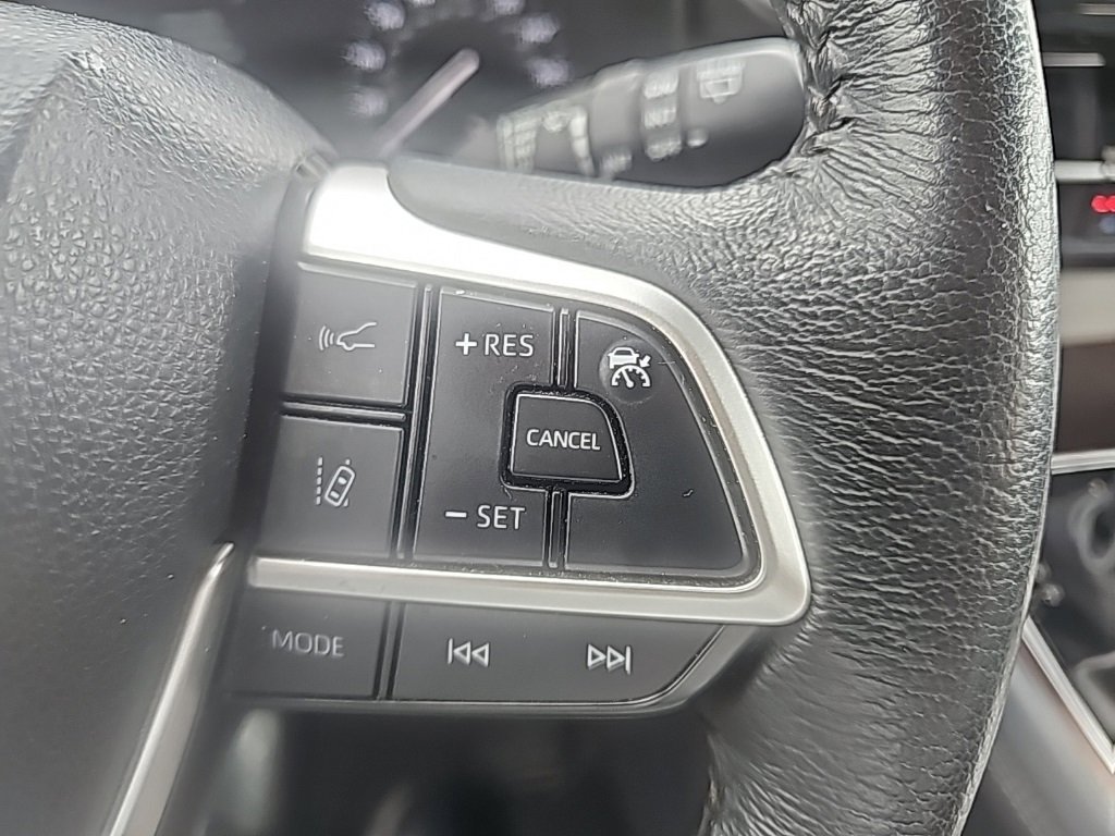 Used 2024 Toyota Sienna XLE image 10