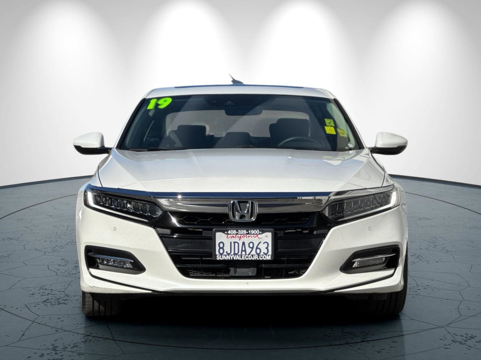 Used 2019 Honda Accord Touring image 9