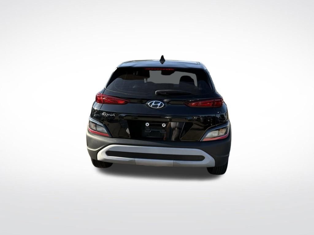 Used 2023 Hyundai Kona SE w/ Cargo Package FWD image 6