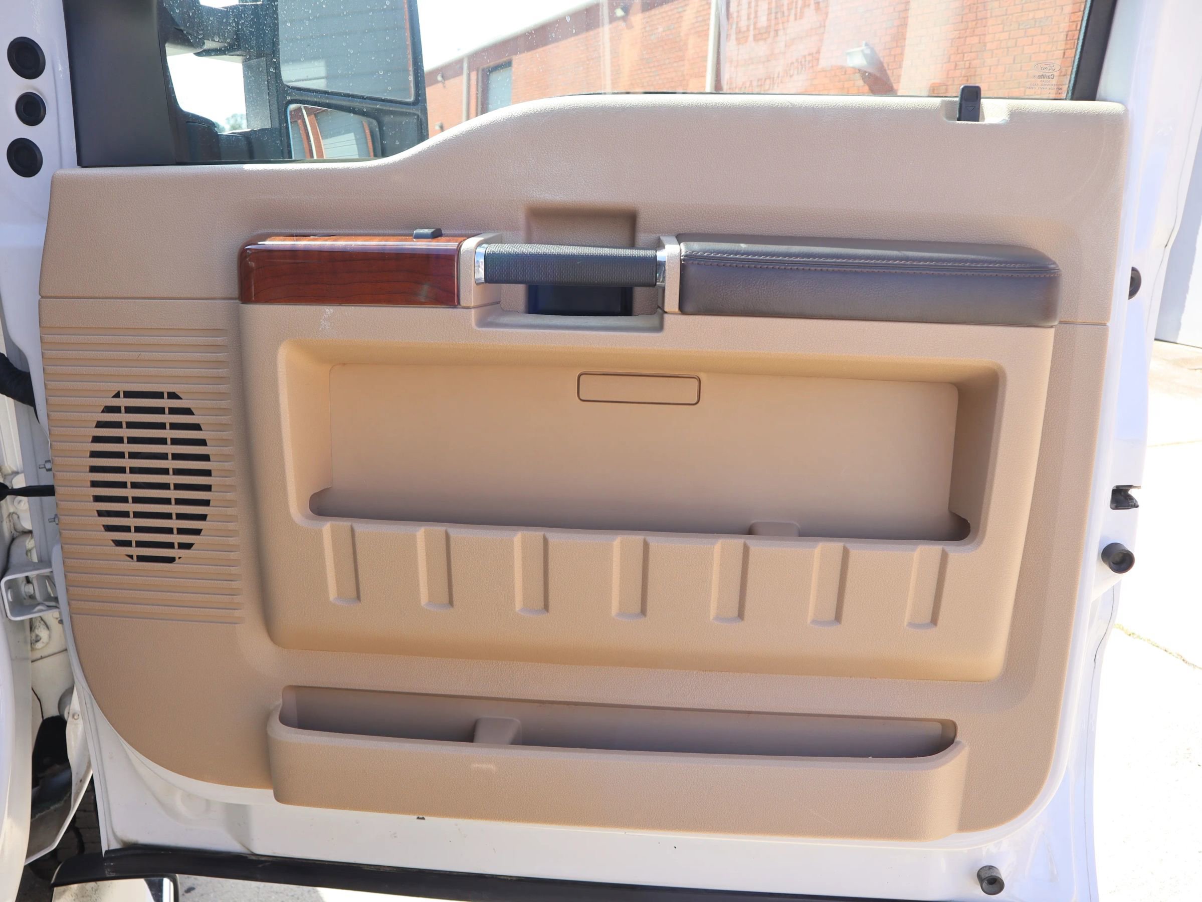 Used 2015 Ford F350 King Ranch w/ King Ranch w/Chrome Package image 34