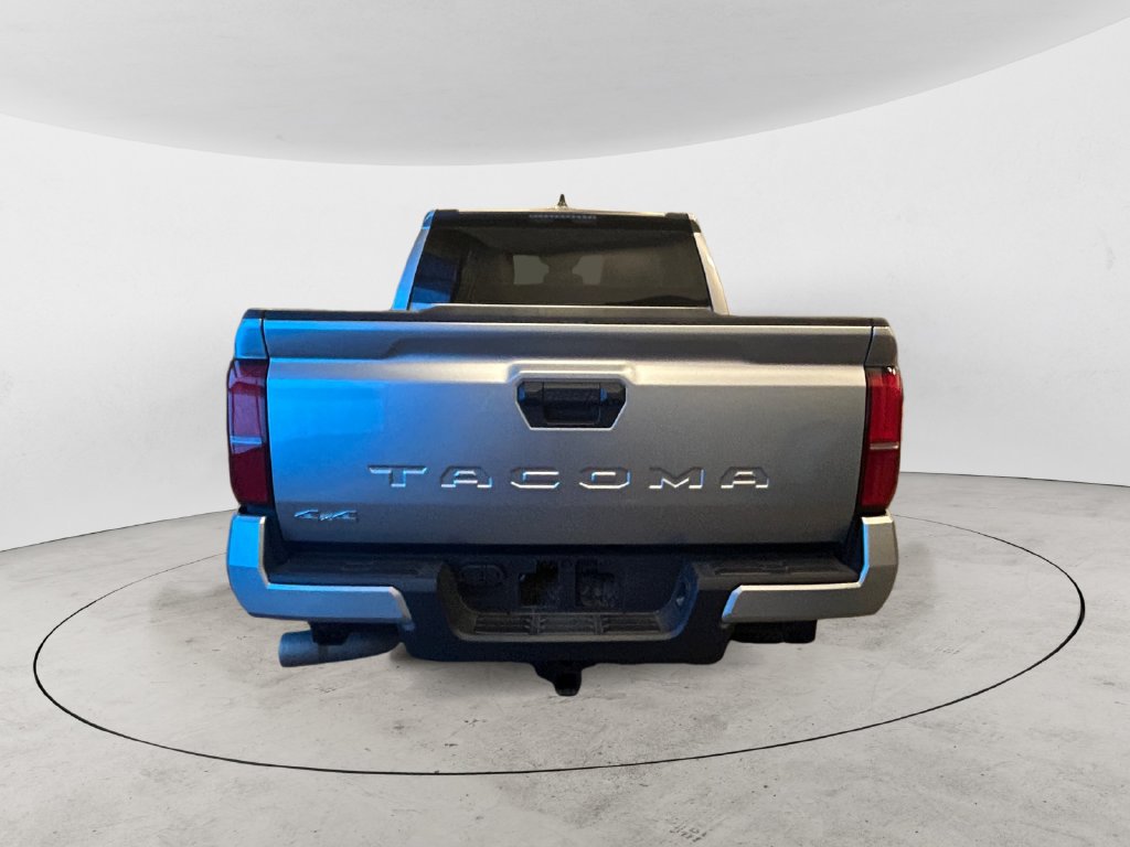 Certified 2025 Toyota Tacoma SR5 AWD/4WD image 4