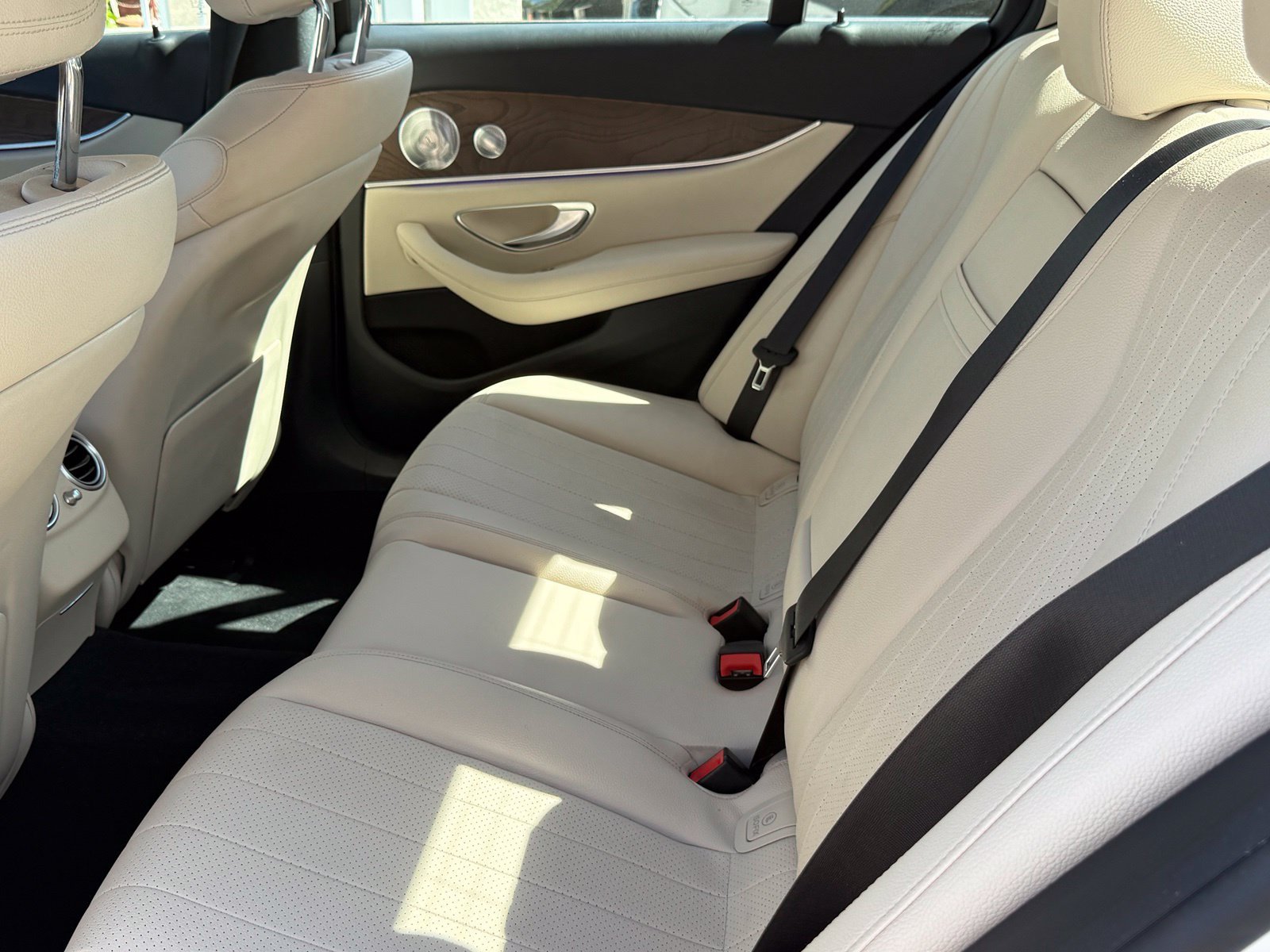 Used 2020 Mercedes-Benz E 350 Sedan image 44