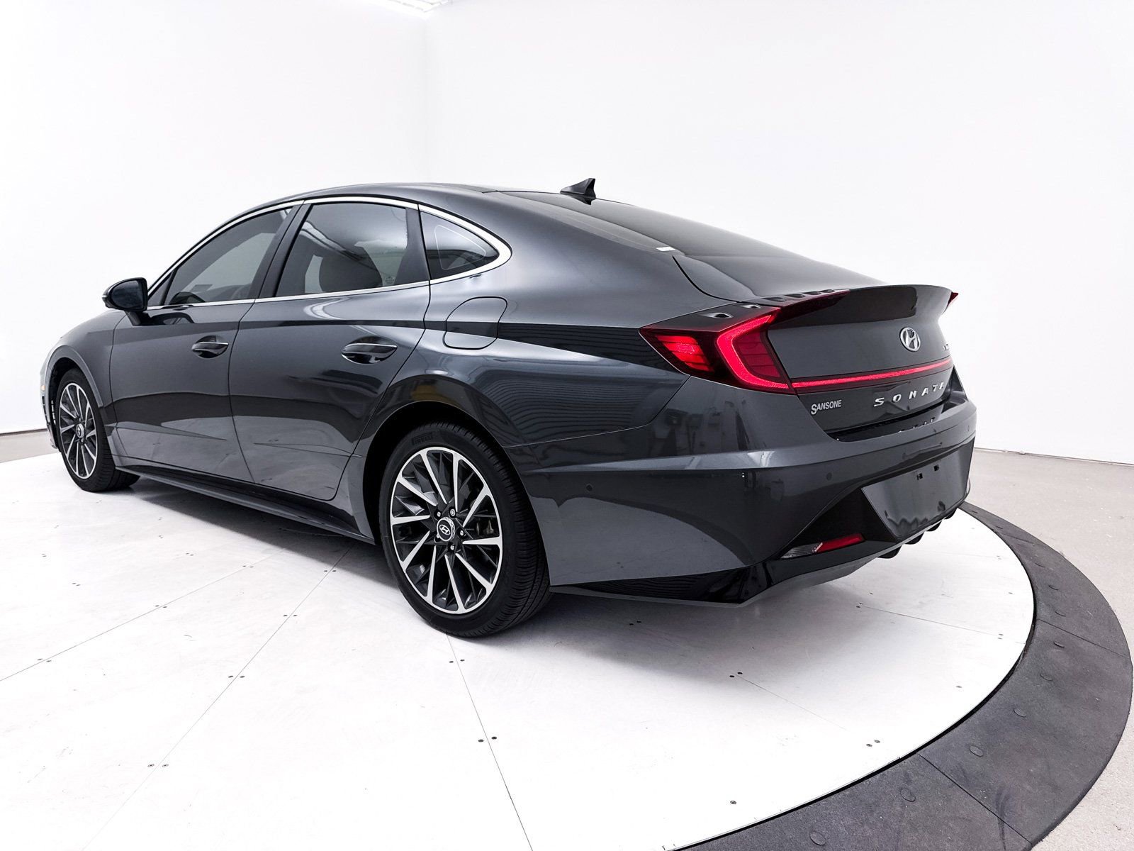 Used 2023 Hyundai Sonata Limited image 15