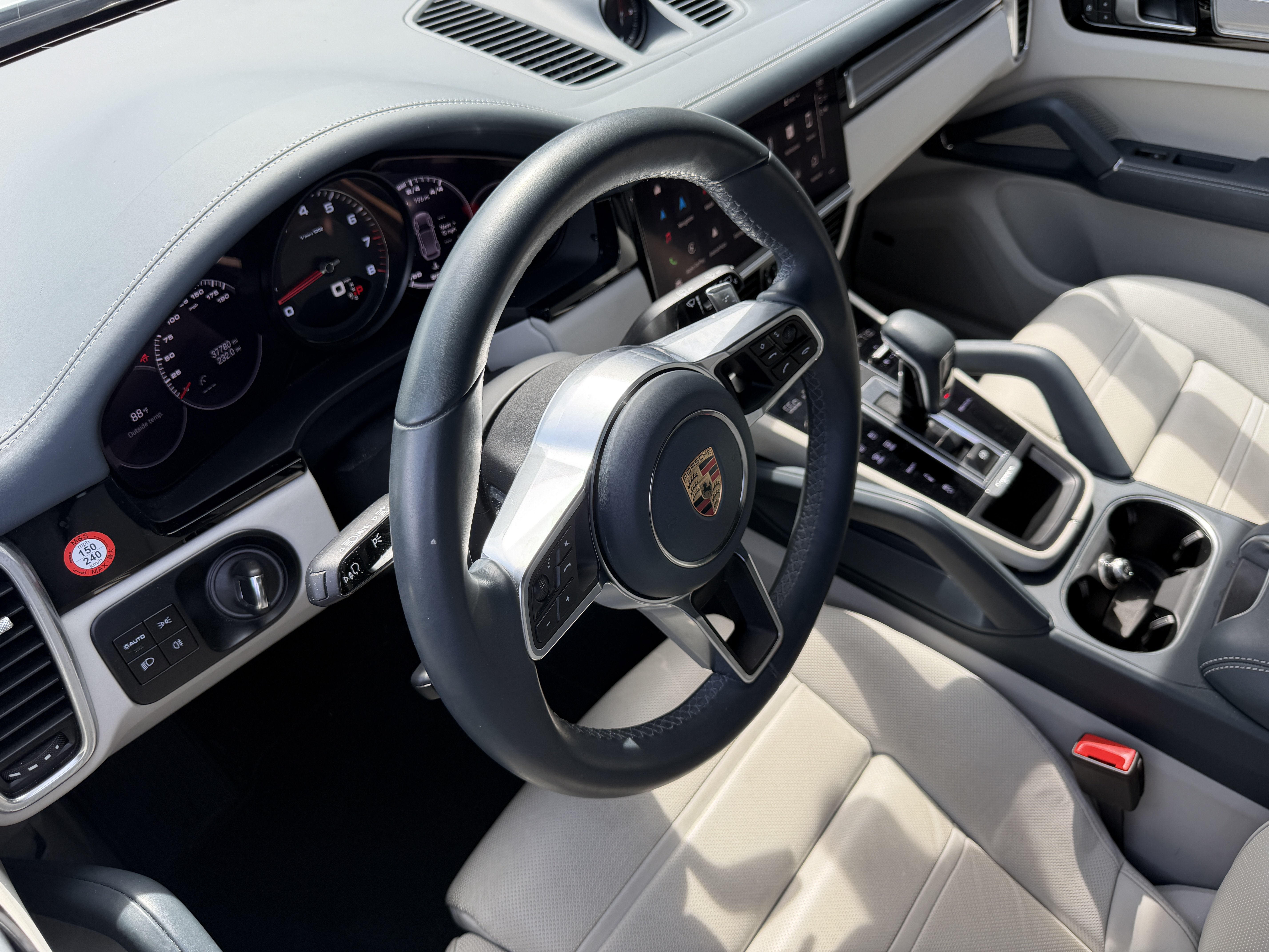 Certified 2023 Porsche Cayenne S Platinum AWD/4WD image 4