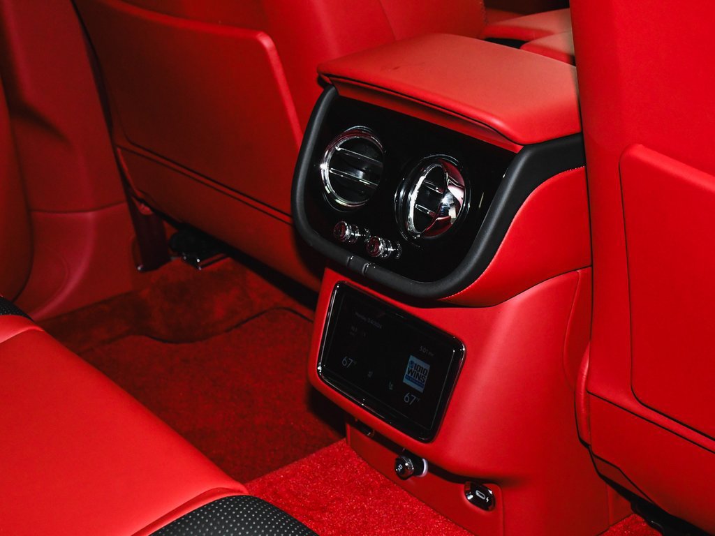 Used 2023 Bentley Bentayga AWD/4WD image 78