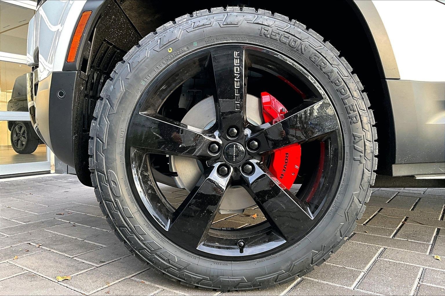 New 2026 Land Rover Defender 110 S image 12