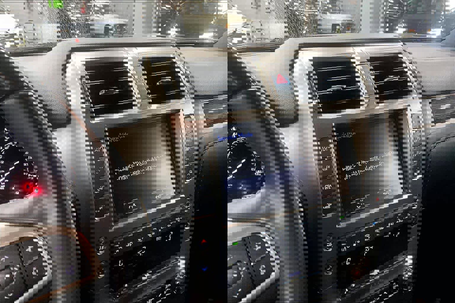 Used 2021 Lexus GX 460 Premium w/ Accessory Package image 7