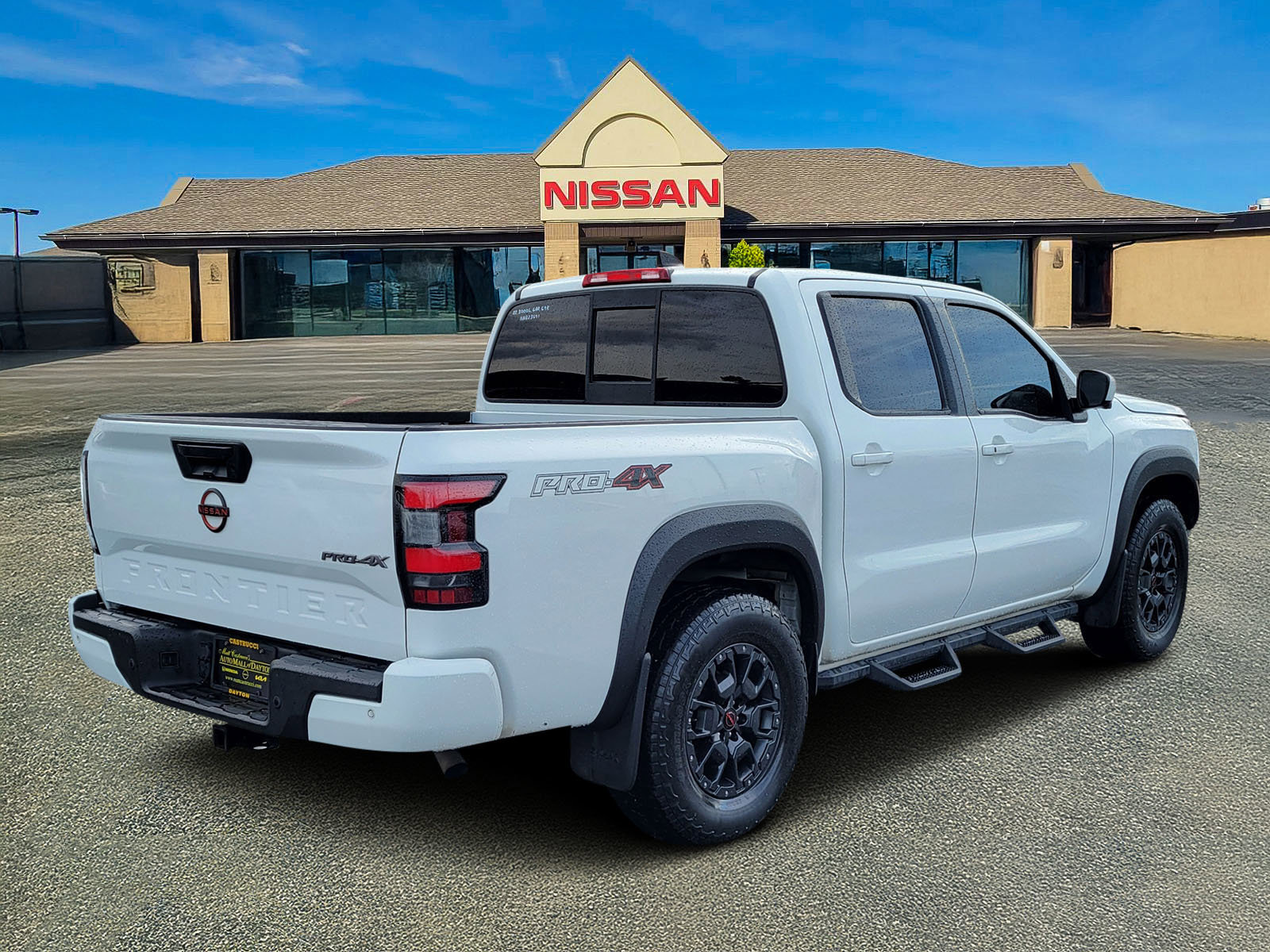 Certified 2022 Nissan Frontier PRO-4X w/ Pro-4X Premium Package image 4