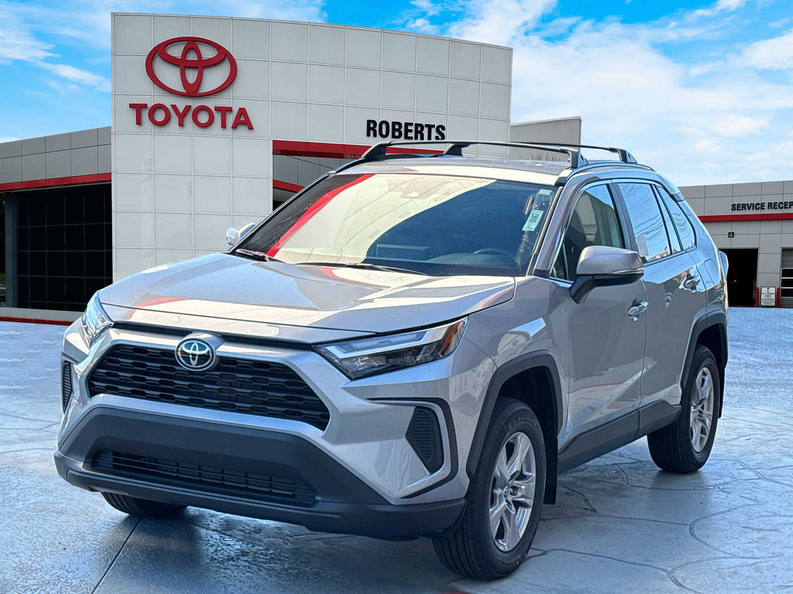 New 2025 Toyota RAV4 XLE video 3