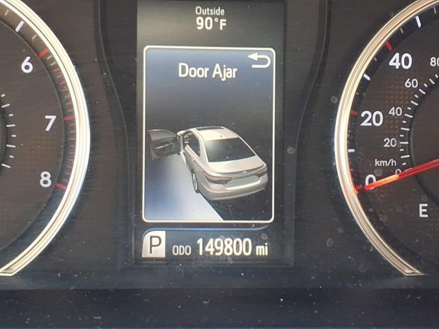 Used 2015 Toyota Camry SE FWD image 13