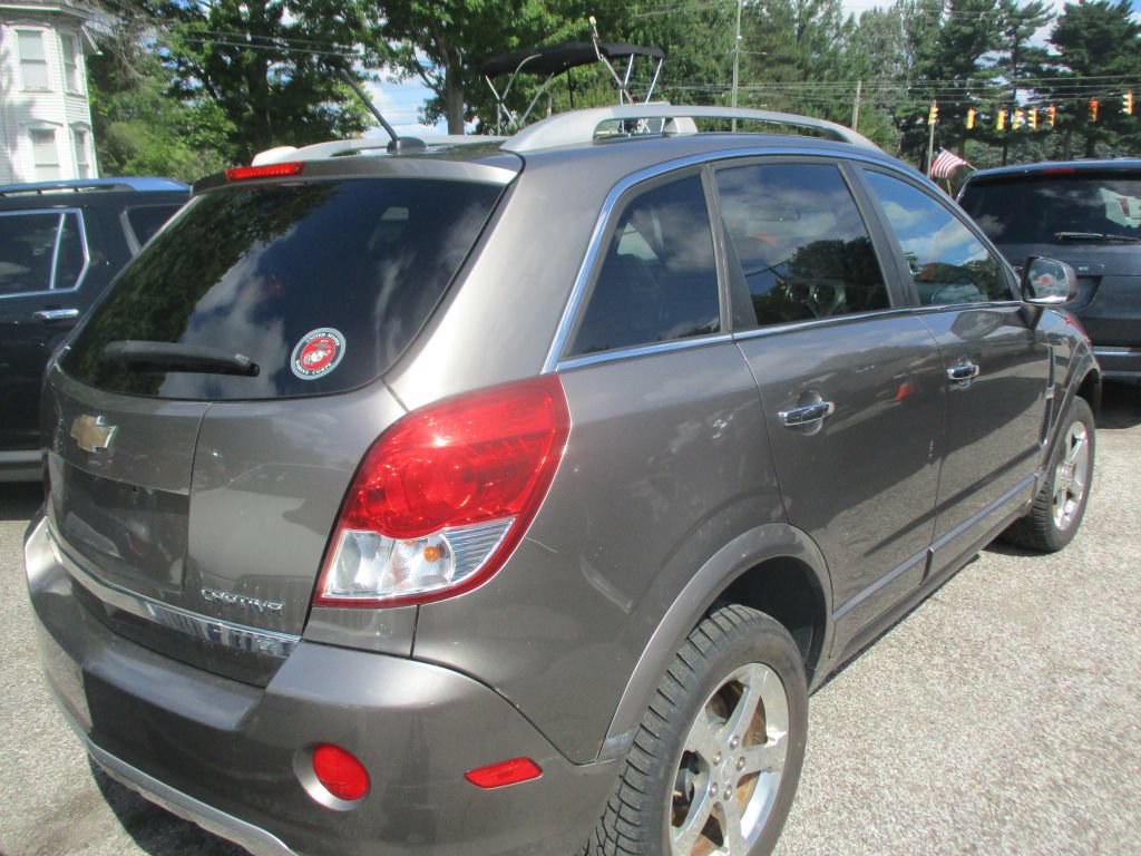 Used 2012 Chevrolet Captiva Sport LT w/ Convenience Package FWD image 4