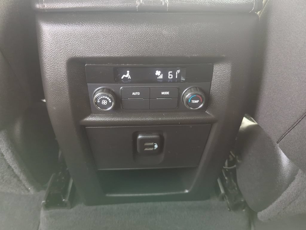 Certified 2023 Chevrolet Traverse LT AWD/4WD image 32