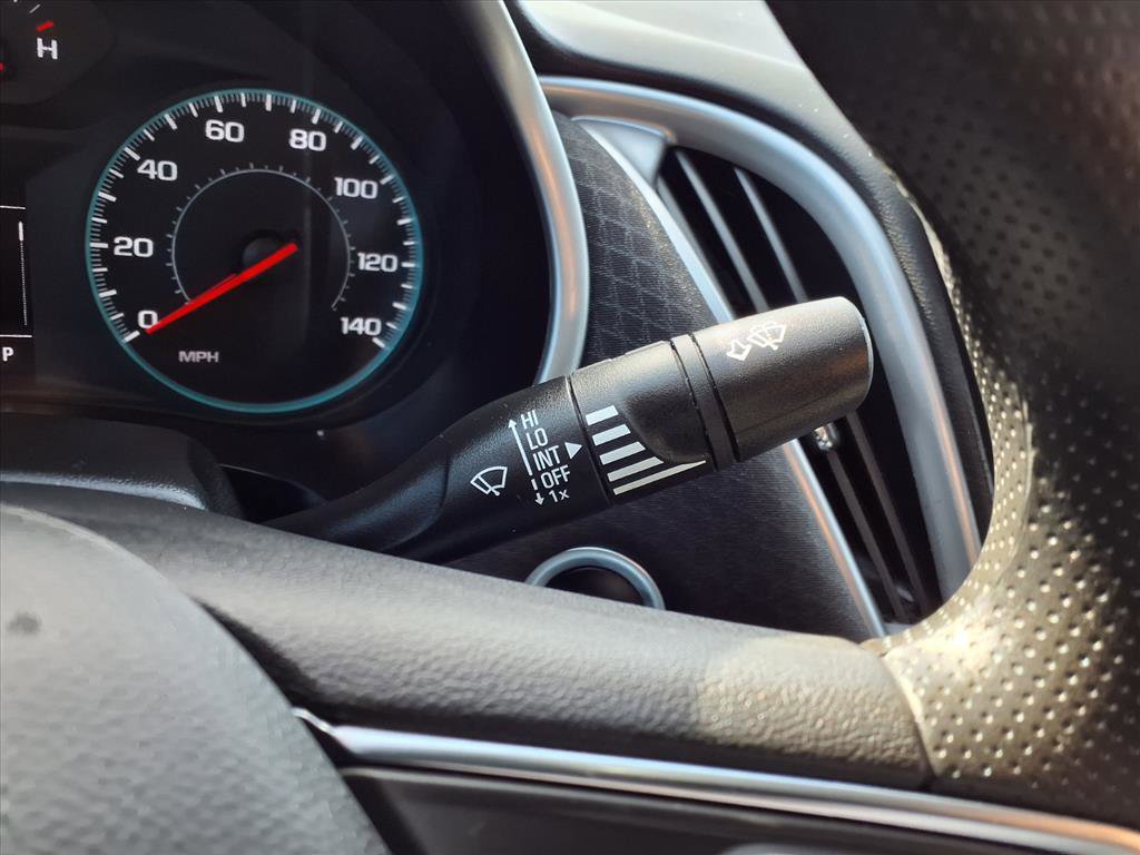 Used 2025 Chevrolet Malibu LS image 14