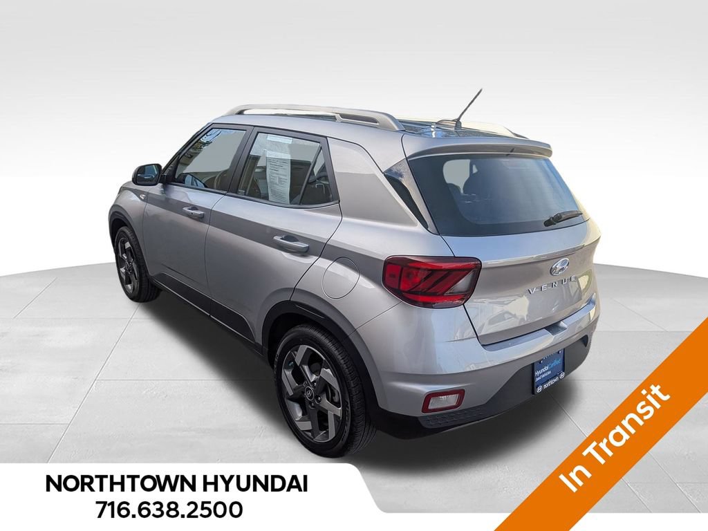 Certified 2024 Hyundai Venue SEL FWD image 4