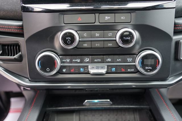 Certified 2022 Ford Expedition Limited image 17