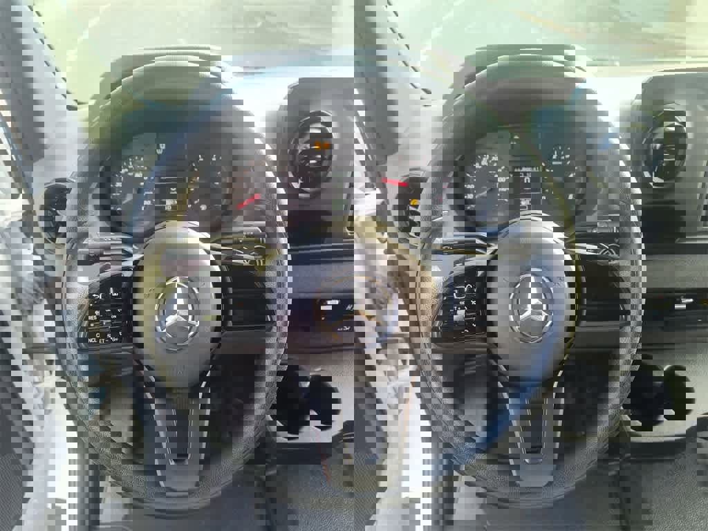 Used 2023 Mercedes-Benz Sprinter 2500 image 14