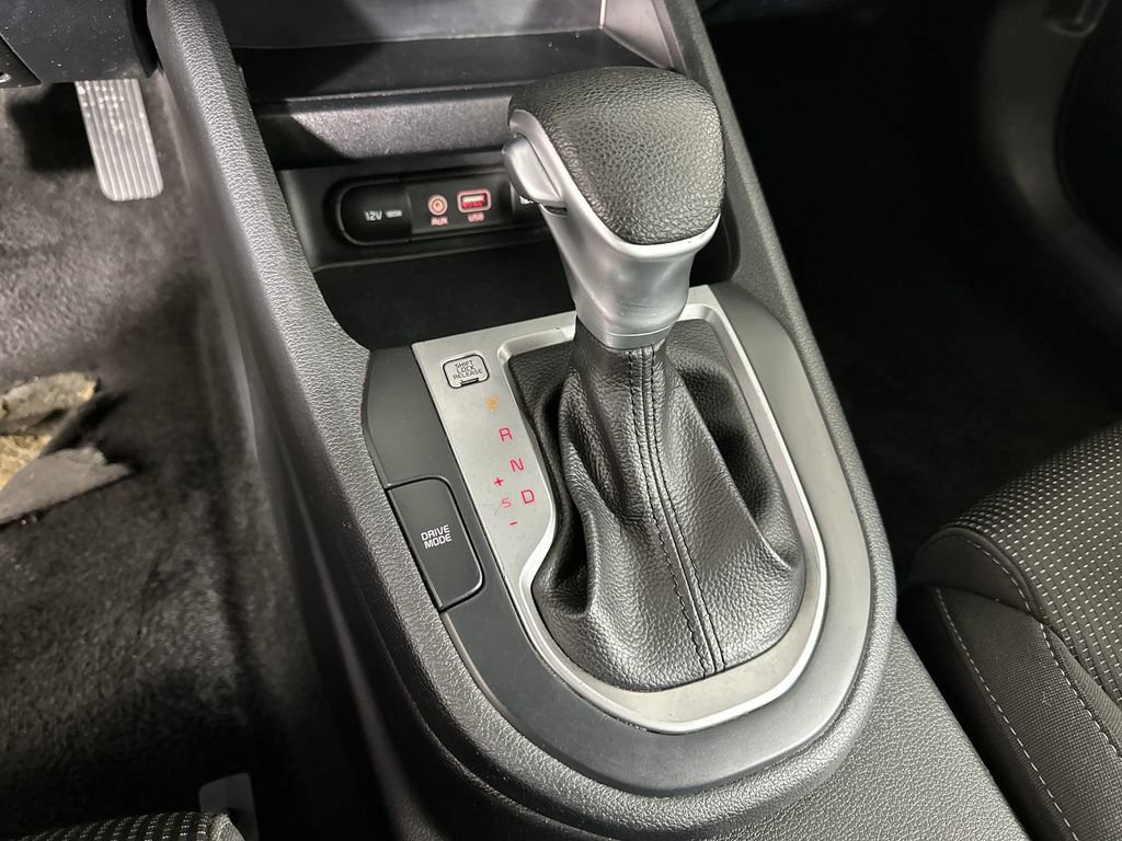 Used 2020 Kia Forte LXS FWD image 18