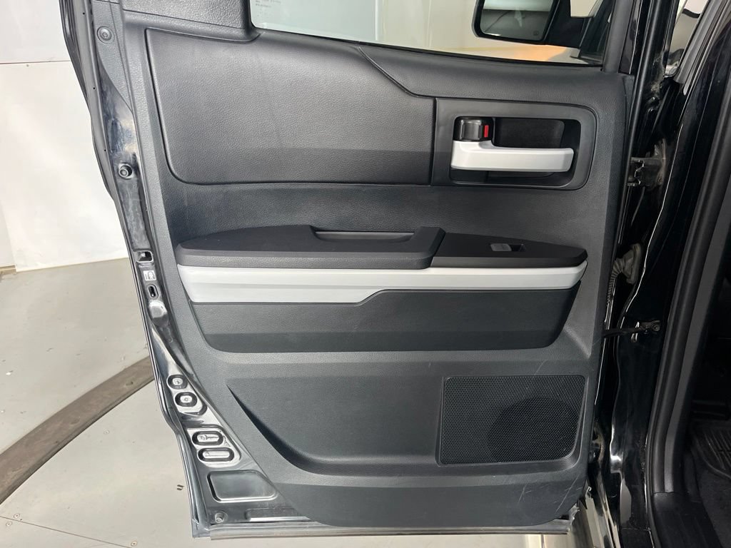 Used 2017 Toyota Tundra SR5 AWD/4WD image 27