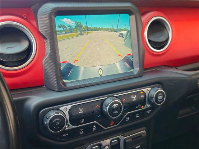Used 2020 Jeep Gladiator Rubicon AWD/4WD image 13