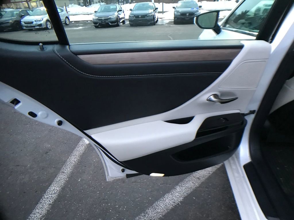 Used 2023 Lexus ES 350 w/ Premium Package image 26