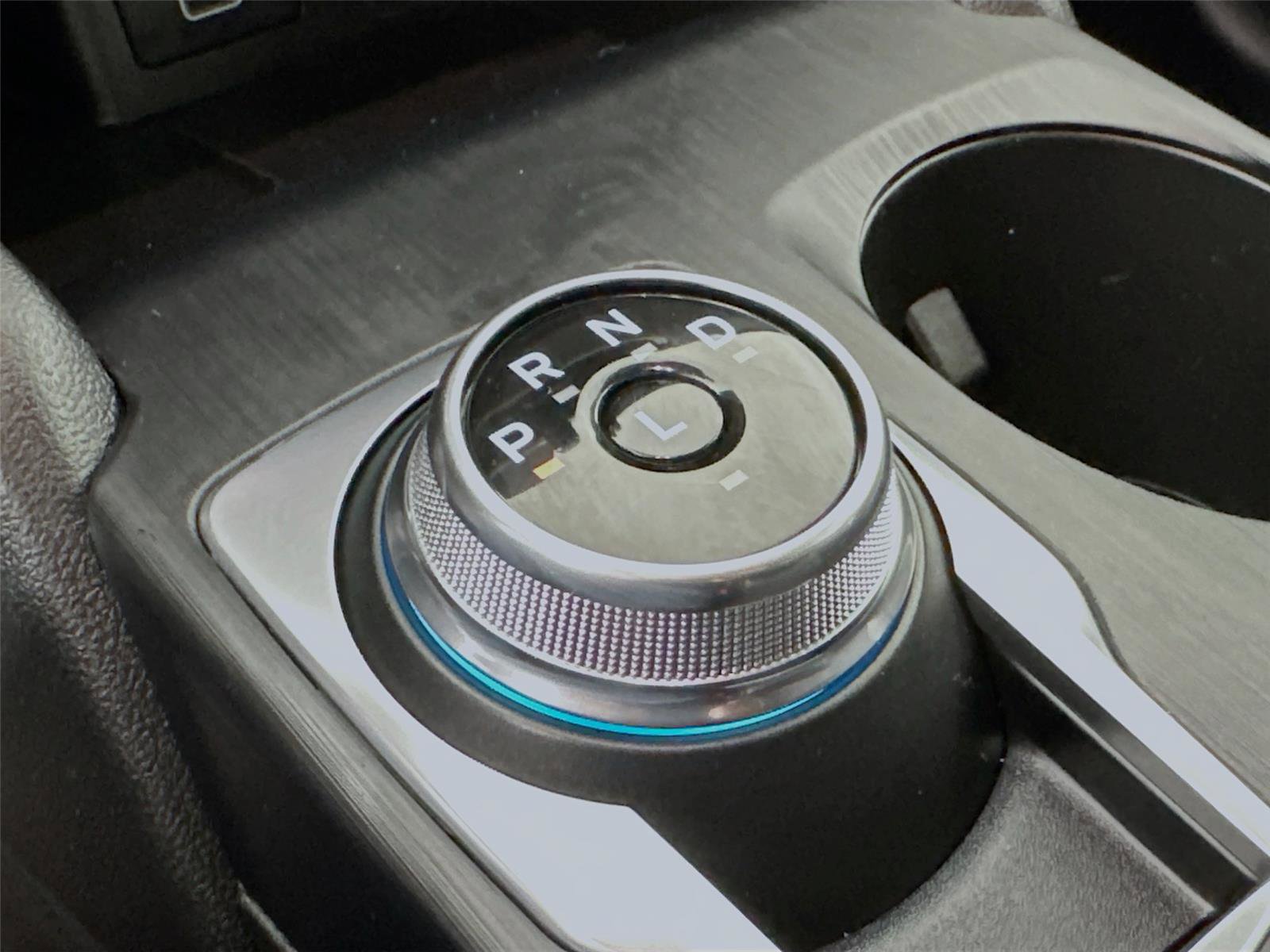 Used 2025 Ford Escape ST-Line image 17