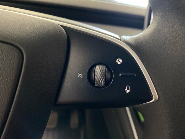 Used 2026 Tesla Model Y 2WD image 18