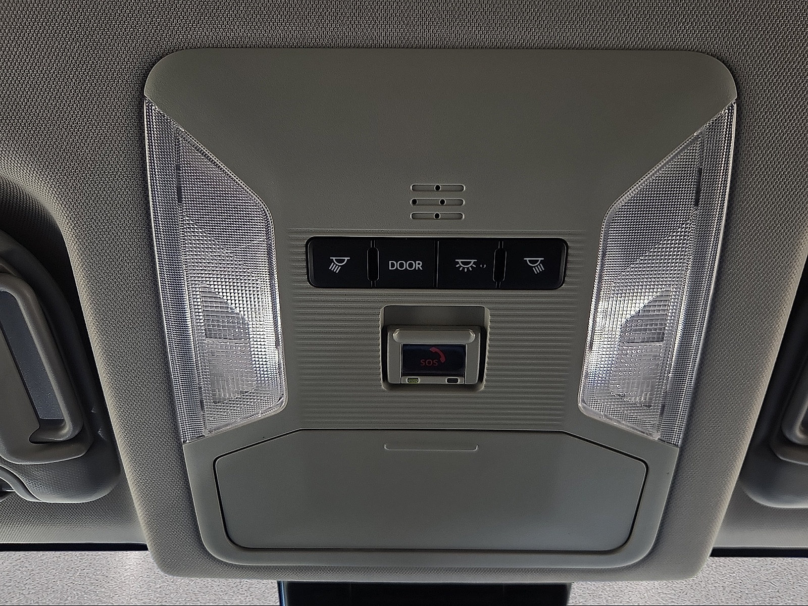 Used 2025 Toyota RAV4 XLE AWD/4WD image 21