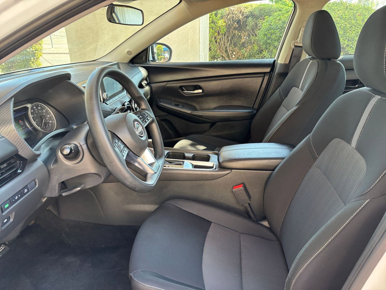 Used 2025 Nissan Sentra SV image 24