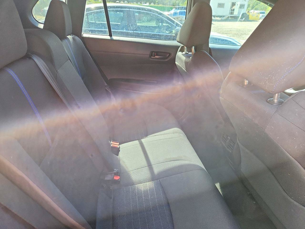 Used 2024 Toyota Corolla Cross AWD Hybrid w/ Moonroof Package image 9