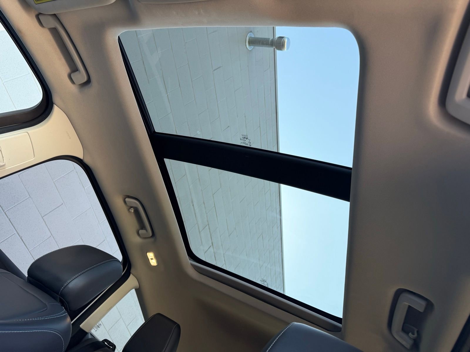 Used 2019 Ford Escape SEL image 35