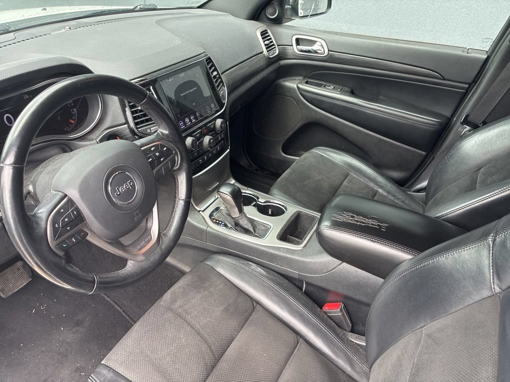Used 2020 Jeep Grand Cherokee Altitude AWD/4WD image 16