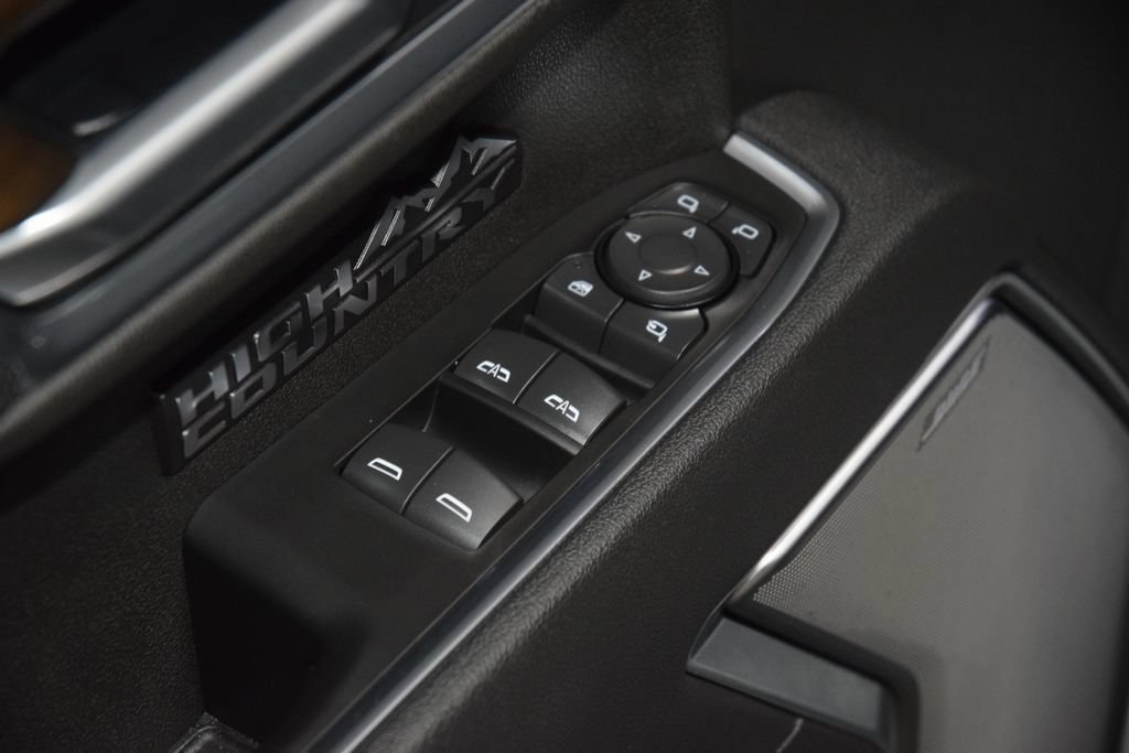 Used 2026 Chevrolet Silverado 1500 High Country w/ Technology Package AWD/4WD image 46