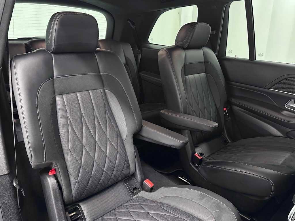 Used 2024 Mercedes-Benz GLS 63 AMG 4MATIC image 22