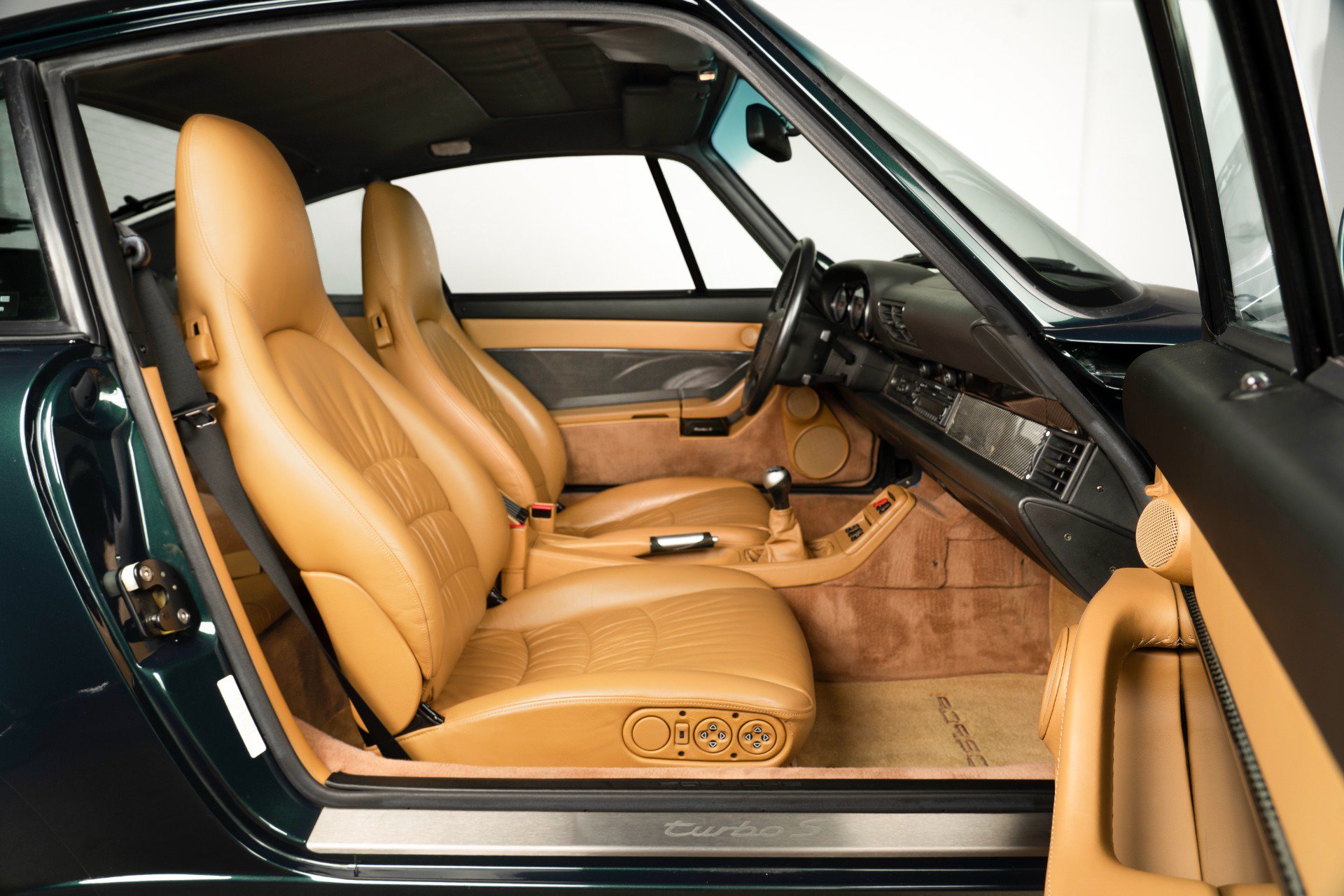 Used 1997 Porsche 911 Turbo S AWD/4WD image 28