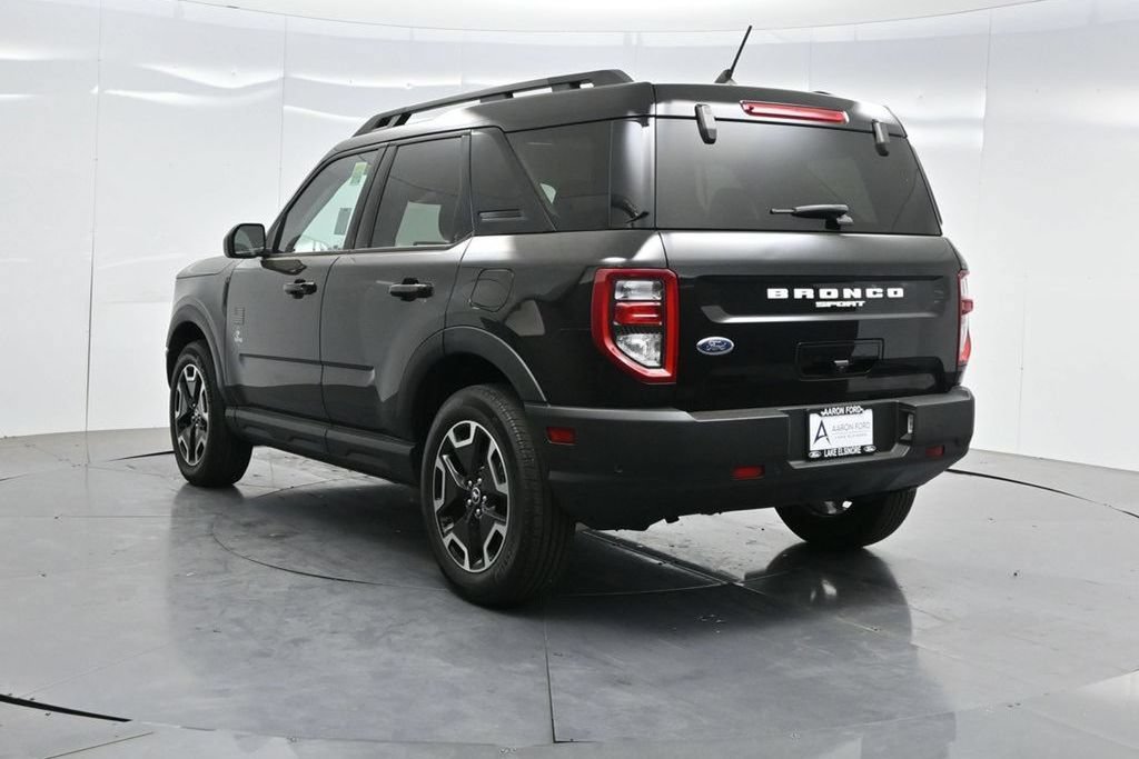 Used 2023 Ford Bronco Sport Outer Banks w/ Tech Package AWD/4WD image 5