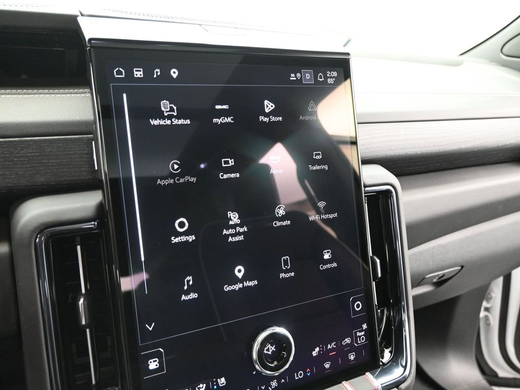 Used 2025 GMC Yukon AT4 Ultimate image 15