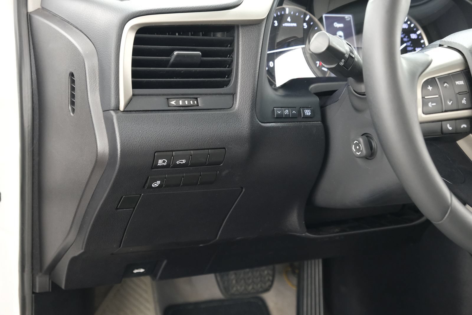 Used 2018 Lexus RX 350 AWD w/ Premium Package image 29