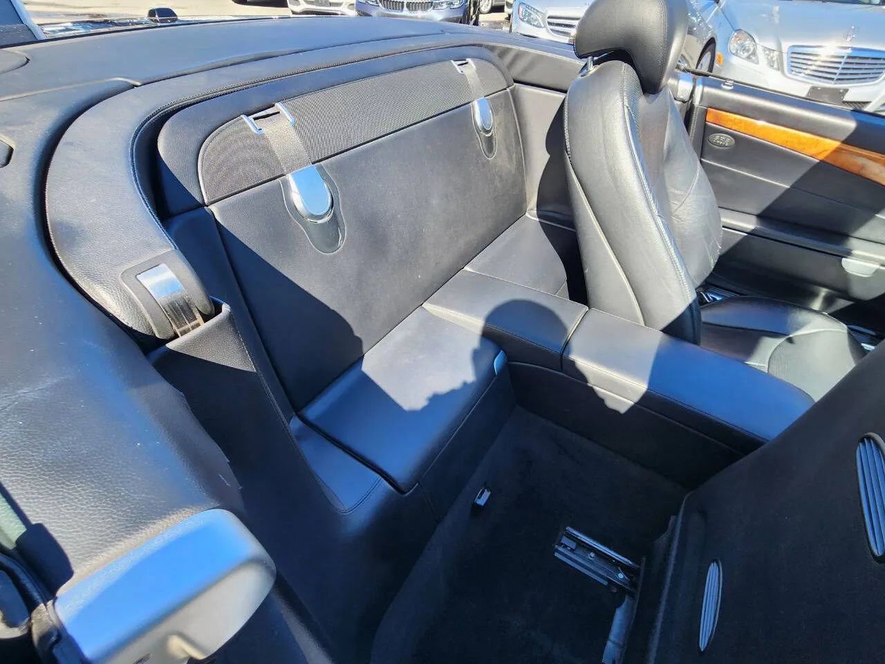 Used 2007 Mercedes-Benz SL 550 image 18