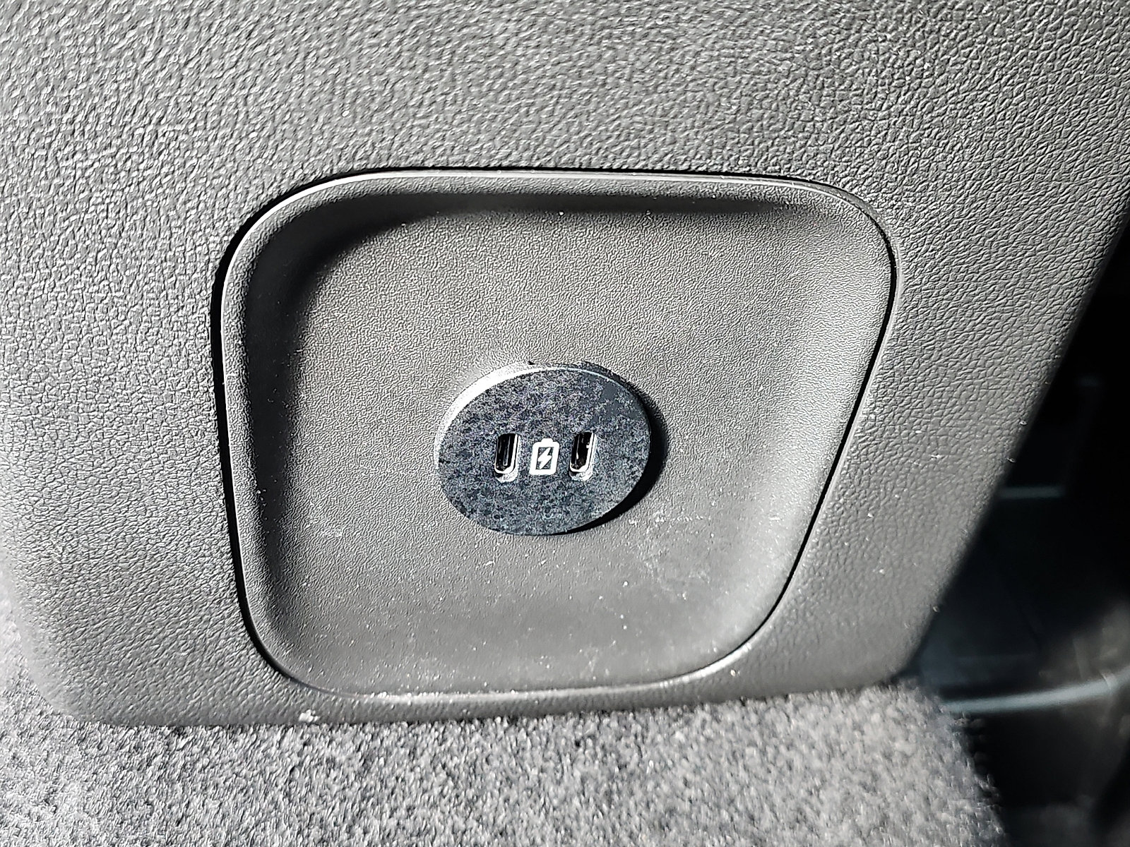 Used 2025 Ford Escape ST-Line image 11