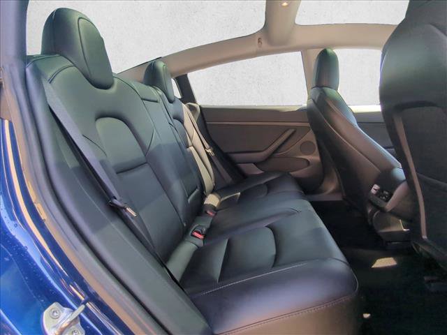 Used 2021 Tesla Model 3 Standard Range Plus image 22