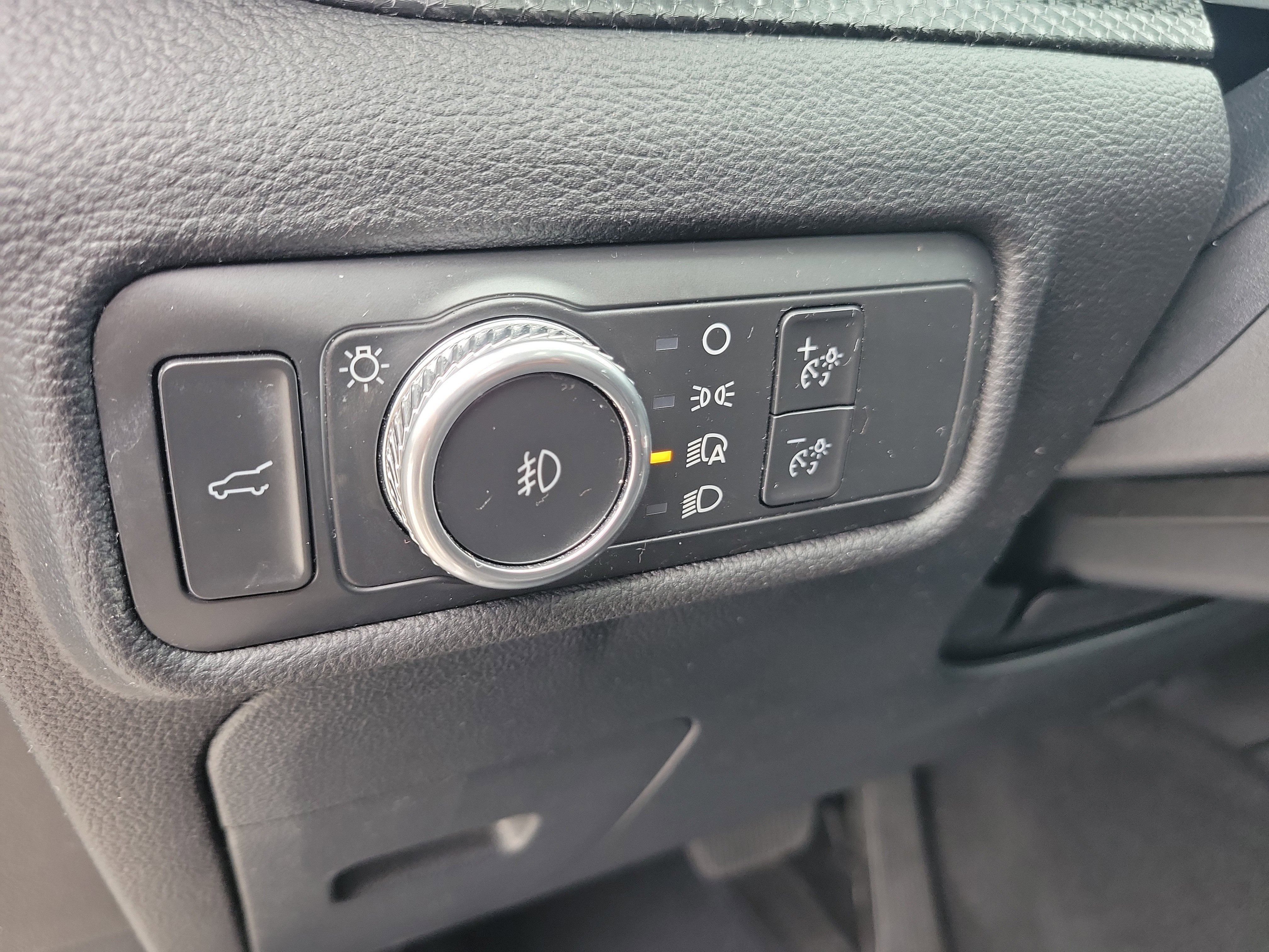 Used 2022 Ford Explorer ST-Line RWD image 29