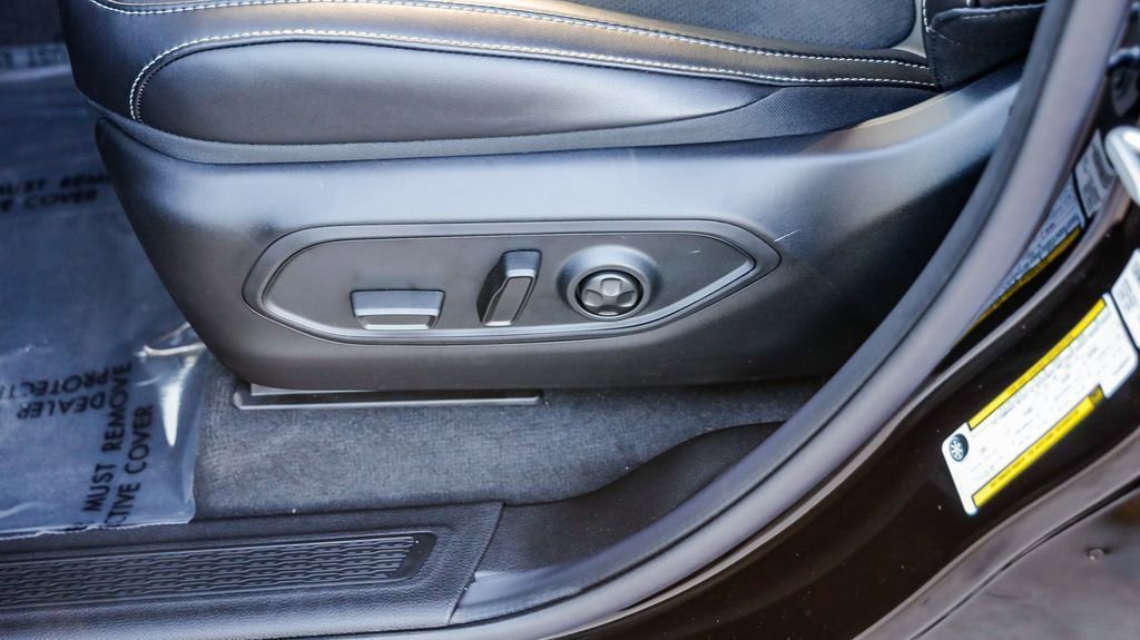 New 2025 Jeep Grand Cherokee Altitude image 50