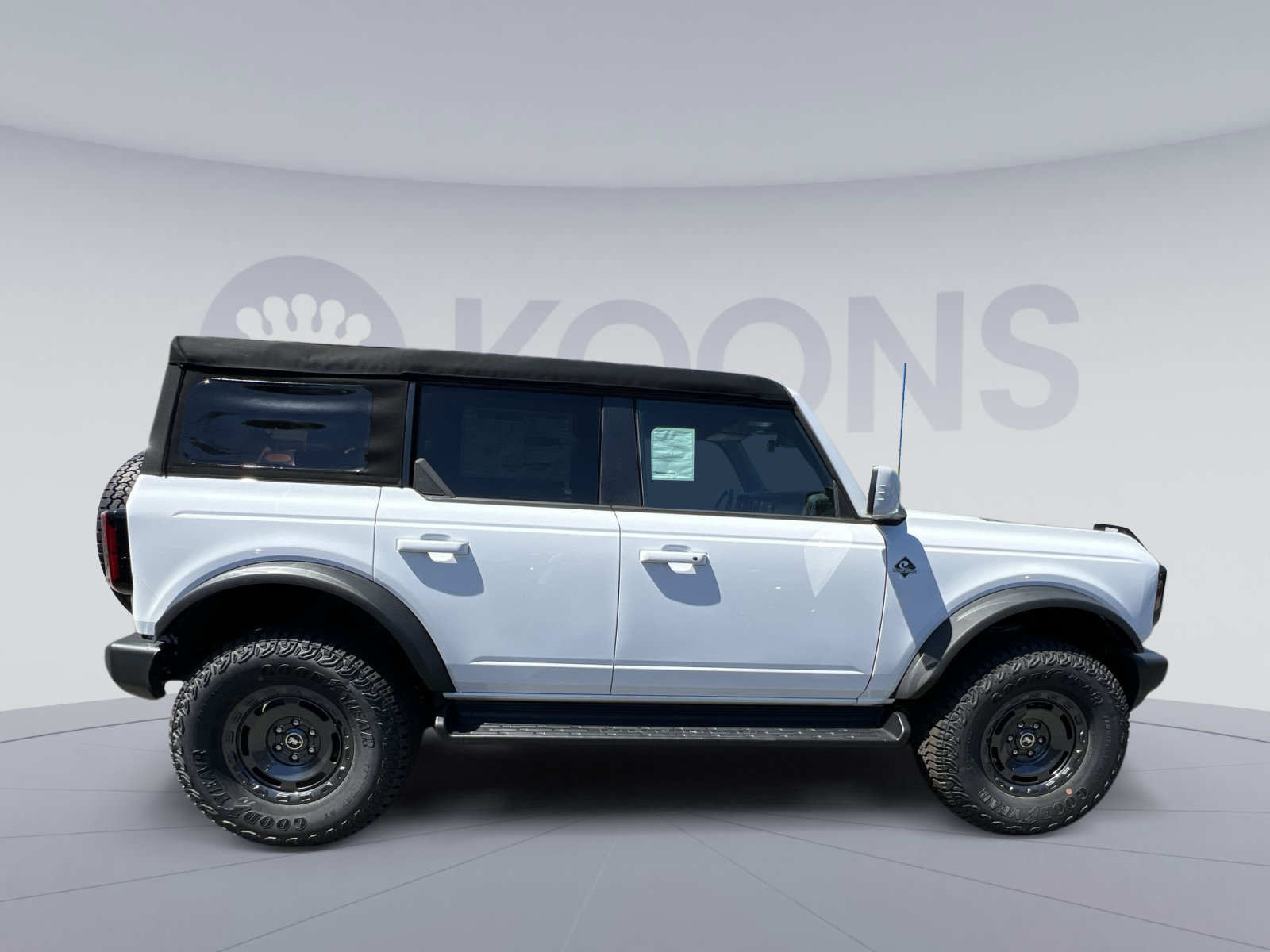 New 2025 Ford Bronco Outer Banks w/ Sasquatch Package AWD/4WD image 17