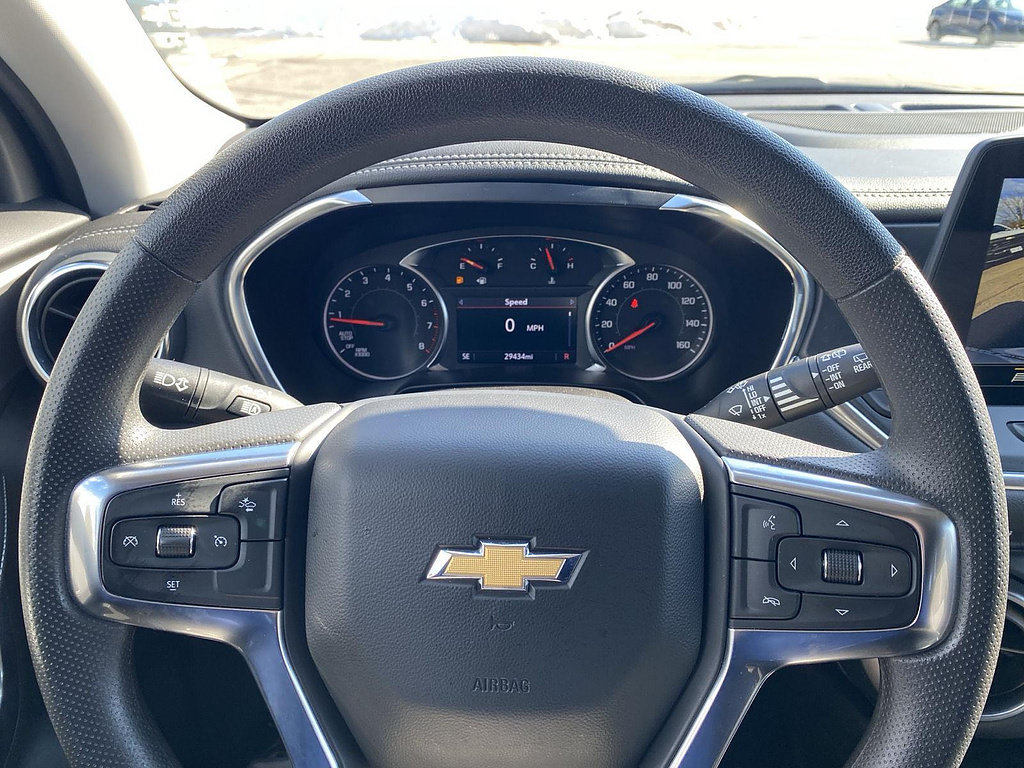 Used 2025 Chevrolet Blazer LT AWD/4WD image 24