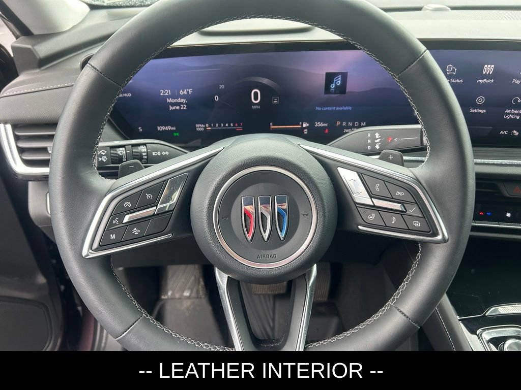 Used 2025 Buick Envision Preferred AWD/4WD image 9