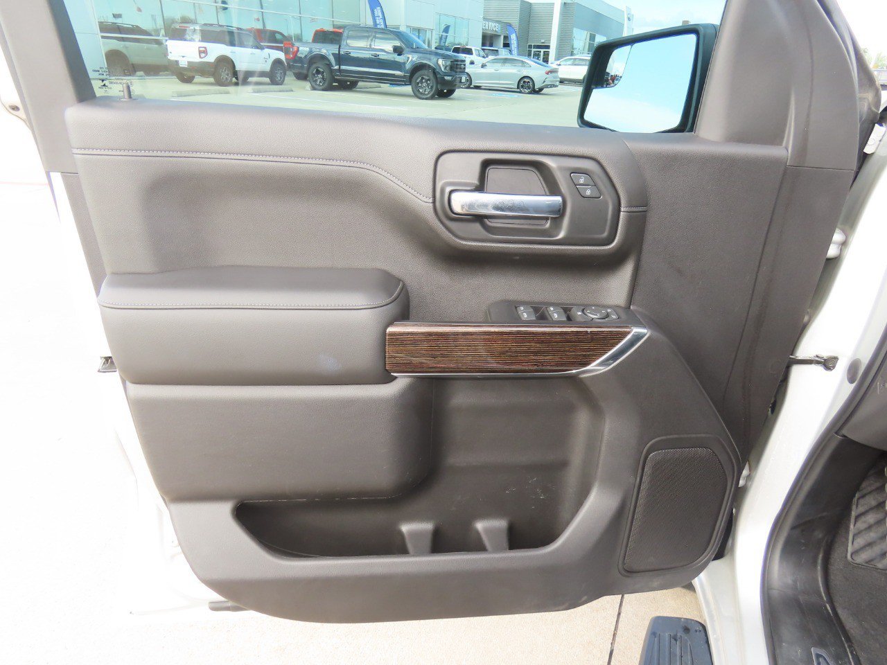 Used 2020 GMC Sierra 1500 Elevation w/ Elevation Value Package RWD image 24