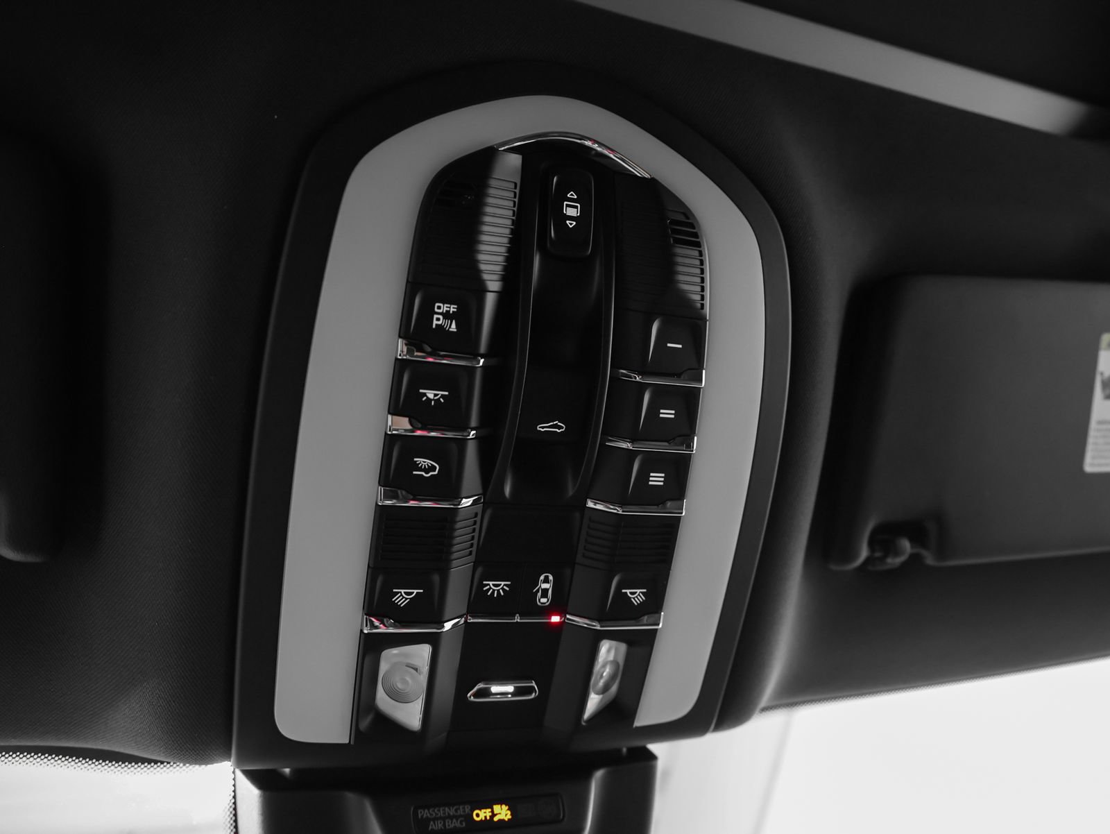 New 2026 Porsche Macan AWD/4WD image 38