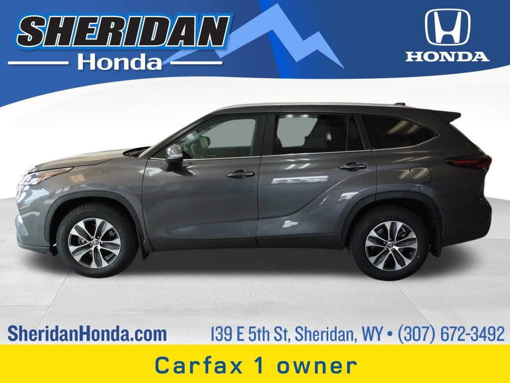 Used 2024 Toyota Highlander XLE