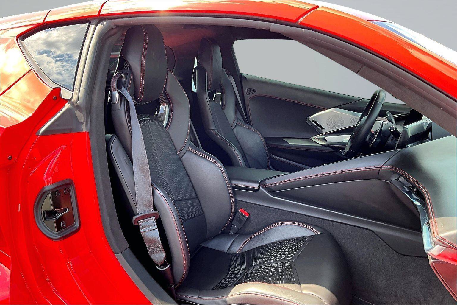 Used 2020 Chevrolet Corvette Stingray Premium Cpe w/ 3LT Preferred Equipment Group RWD image 8